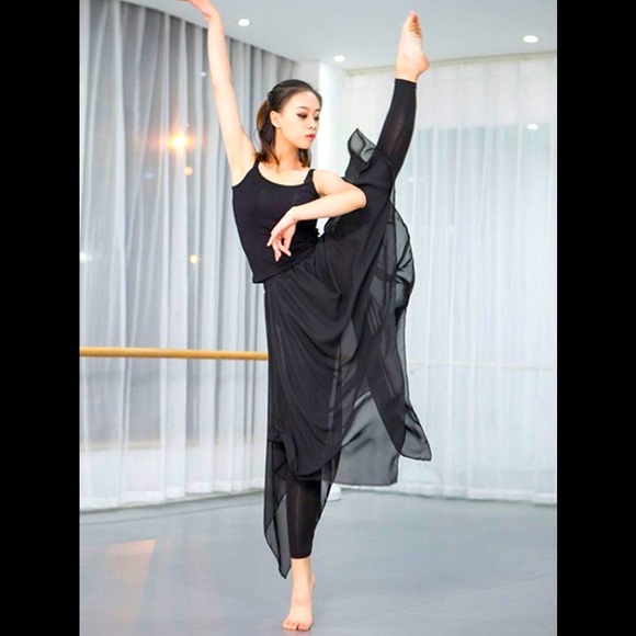 2 in 1 Black Dancing Skirt with Leggings - Picture 2 of 4